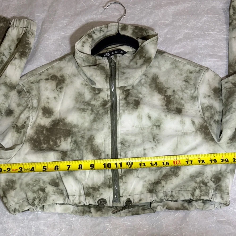 Sara Olive and White Cropped Tie-Dye Bomber Jacket - Picture 7 of 7